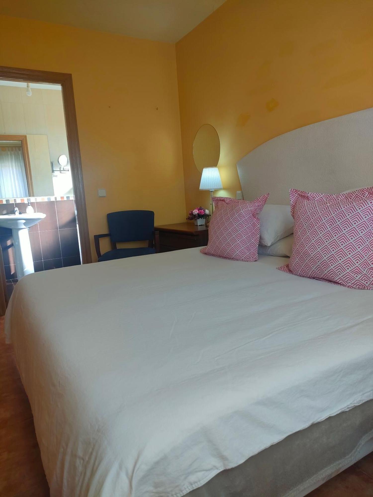 Homey Stays Anover de Tajo Exterior photo
